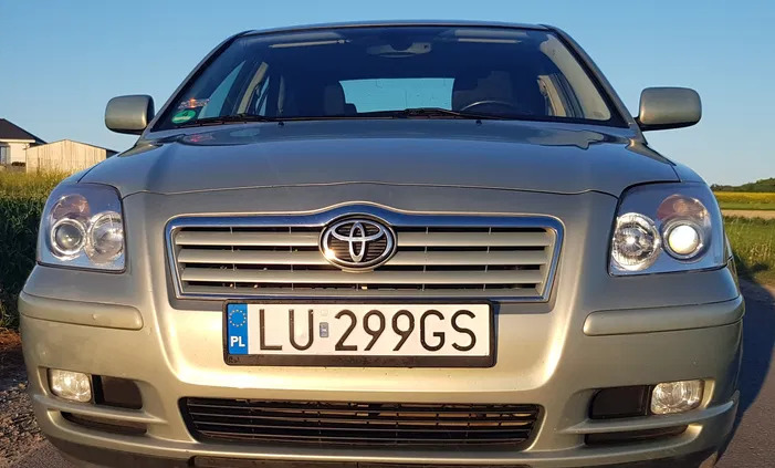 lubelskie Toyota Avensis cena 10200 przebieg: 308804, rok produkcji 2004 z Lublin